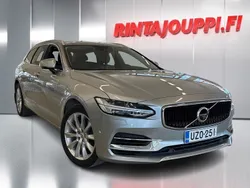 Harmaa Käytetty 2017 Volvo V90 Momentum Farmari | 25 900 € (Perustarjous)