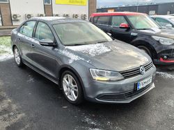 Usata 2011 VW Jetta Comfortline Tre volumi | 8 380 € (Buon prezzo)
