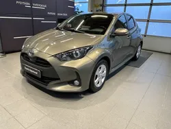 Ruskea (beige) Käytetty 2021 Toyota Yaris Multidrive S Viistoperä | 17 200 € (Perustarjous)