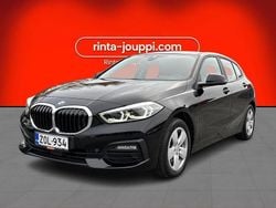 Musta Käytetty 2022 BMW 118 Viistoperä | 21 480 € (Perustarjous)