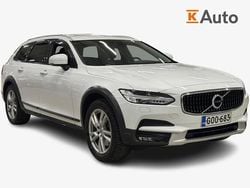 Käytetty 2018 Volvo V90 CC Business Edition Farmari | 21 900 € (Perustarjous)