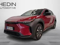 Punainen Käytetty 2023 Toyota bZ4X Style Katumaasturi | 34 990 € (Perustarjous)