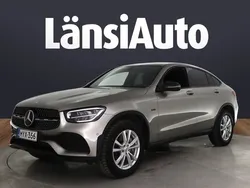 Harmaa Käytetty 2021 Mercedes GLC300e AMG Coupe - kaksiovinen | 37 740 € (Perustarjous)