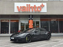 Harmaa Käytetty 2018 Porsche Panamera 4 Sport Turismo Sedan | 54 800 € (Hyvä tarjous)