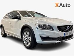 Käytetty 2016 Volvo V60 CC Business Edition Farmari | 19 900 € (Perustarjous)
