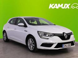 Valkoinen Käytetty 2020 Renault Mégane IV Zen Viistoperä | 12 490 €