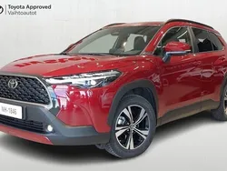 Tokyo red Käytetty 2024 Toyota Corolla Cross Edition Katumaasturi | 41 800 €