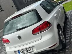 Valkoinen Käytetty 2010 VW Golf VI Sedan | 5 780 € (Perustarjous)