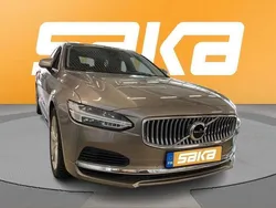 Käytetty 2022 Volvo V90 Inscription Farmari | 38 900 € (Perustarjous)