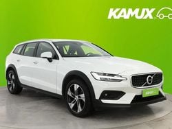 Valkoinen Käytetty 2021 Volvo V60 CC Business Edition Farmari | 33 990 € (Perustarjous)