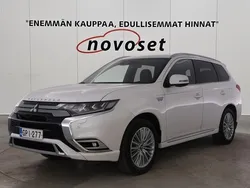 Valkoinen Käytetty 2019 Mitsubishi Outlander P-HEV Instyle Katumaasturi | 21 970 € (Perustarjous)