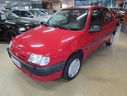 Punainen Käytetty 1997 Citroën Saxo Viistoperä | 1 500 €