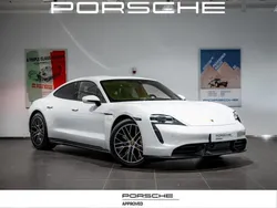 Valkoinen Käytetty 2021 Porsche Taycan Turbo S Sedan | 85 900 €