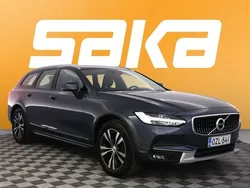 Käytetty 2020 Volvo V90 CC Plus Farmari | 44 700 € (Hieman kallis)