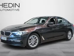 Ruskea Käytetty 2017 BMW 520 Sedan | 19 490 € (Perustarjous)
