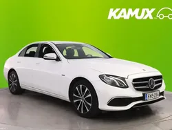Valkoinen Käytetty 2019 Mercedes E300 Avantgarde Edition Sedan | 31 990 € (Perustarjous)