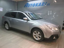 Käytetty 2013 Subaru Outback Katumaasturi | 15 900 € (Supertarjous)