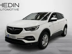 Valkoinen Käytetty 2020 Opel Grandland X Comfort Katumaasturi | 14 690 € (Supertarjous)