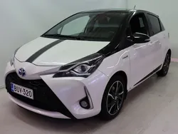 Käytetty 2017 Toyota Yaris Hybrid Style Viistoperä | 11 790 € (Perustarjous)