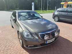Harmaa Käytetty 2010 Mercedes E350 Sedan | 13 900 € (Perustarjous)