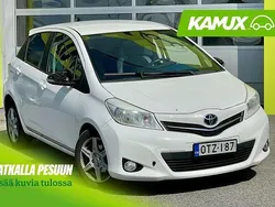 Valkoinen Käytetty 2013 Toyota Yaris Multidrive S Sedan | 10 470 € (Perustarjous)