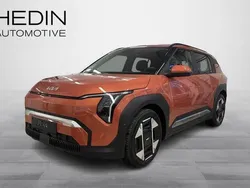 Oranssi Uusi 2025 Kia EV3 2 Katumaasturi | 48 990 € (Hieman kallis)
