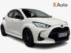 Käytetty 2023 Toyota Yaris Hybrid Business Edition Viistoperä | 25 680 € (Kallis)