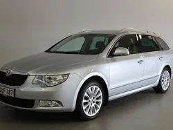 Hopea Käytetty 2013 Skoda Superb Business Line Farmari | 6 880 € (Hyvä tarjous)
