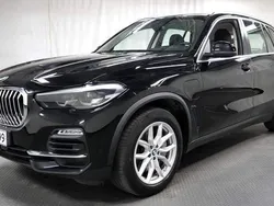 Musta Käytetty 2021 BMW X5 Katumaasturi | 51 900 € (Hyvä tarjous)