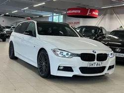 Käytetty 2013 BMW 330 M Sport Farmari | 22 880 € (Perustarjous)