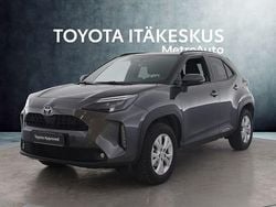 Harmaa Käytetty 2024 Toyota Yaris Cross Edition Katumaasturi | 29 790 € (Hyvä tarjous)
