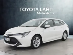 Valkoinen Käytetty 2021 Toyota Corolla Active Farmari | 23 580 € (Perustarjous)