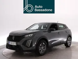 Harmaa Käytetty 2023 Peugeot e-2008 Active Katumaasturi | 22 880 € (Perustarjous)