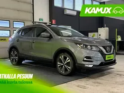 Hopea / harmaa Käytetty 2018 Nissan Qashqai N-Connecta Katumaasturi | 12 900 € (Perustarjous)