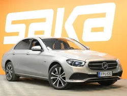 Harmaa Käytetty 2020 Mercedes E300 Avantgarde Sedan | 33 900 € (Supertarjous)