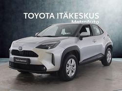 Hopea Käytetty 2023 Toyota Yaris Cross Active Katumaasturi | 27 990 € (Perustarjous)