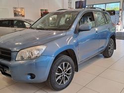 Sininen Käytetty 2006 Toyota RAV4 Katumaasturi | 6 900 € (Perustarjous)