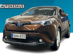 Ruskea Käytetty 2018 Toyota C-HR Active Katumaasturi | 18 190 € (Hyvä tarjous)