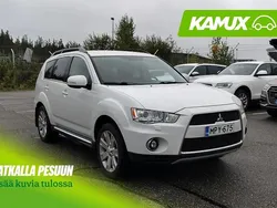 Valkoinen Käytetty 2011 Mitsubishi Outlander Instyle Katumaasturi | 10 900 € (Kallis)