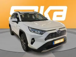 Käytetty 2022 Toyota RAV4 Hybrid Active Katumaasturi | 33 900 € (Hyvä tarjous)