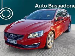 Käytetty 2015 Volvo V60 Summum Farmari | 15 480 € (Hyvä tarjous)