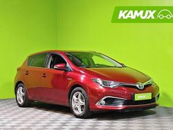 Käytetty 2017 Toyota Auris Executive Tila-auto | 17 790 € (Perustarjous)