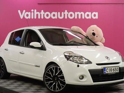 Käytetty 2012 Renault Clio IV Viistoperä | 4 850 € (Perustarjous)
