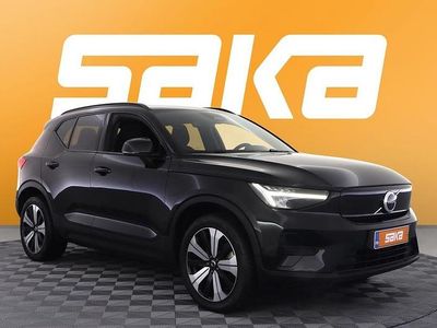 Käytetty 2023 Volvo XC40 Core Katumaasturi | 30 800 € (Perustarjous)
