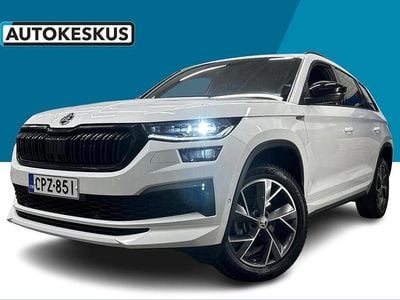 Valkoinen Käytetty 2022 Skoda Kodiaq SportLine Katumaasturi | 43 890 € (Hieman kallis)
