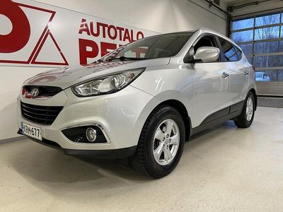 Hopea Käytetty 2012 Hyundai ix35 Style Katumaasturi | 11 980 € (Hieman kallis)