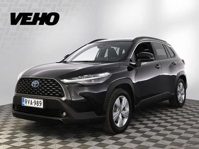 Musta Käytetty 2023 Toyota Corolla Cross Edition Katumaasturi | 35 500 € (Perustarjous)
