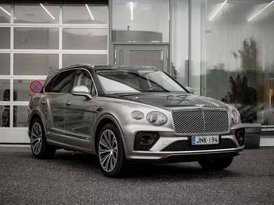 Käytetty Bentley Bentayga Mulliner 610 HP (448 kW) 2021 Harmaa Katumaasturi