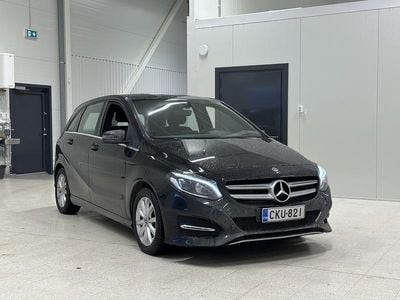 Käytetty 2018 Mercedes A180 Business Tila-auto | 17 800 € (Hyvä tarjous)