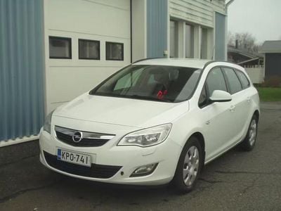 Käytetty Opel Astra Enjoy 120 HP (88 kW) 2011 Farmari